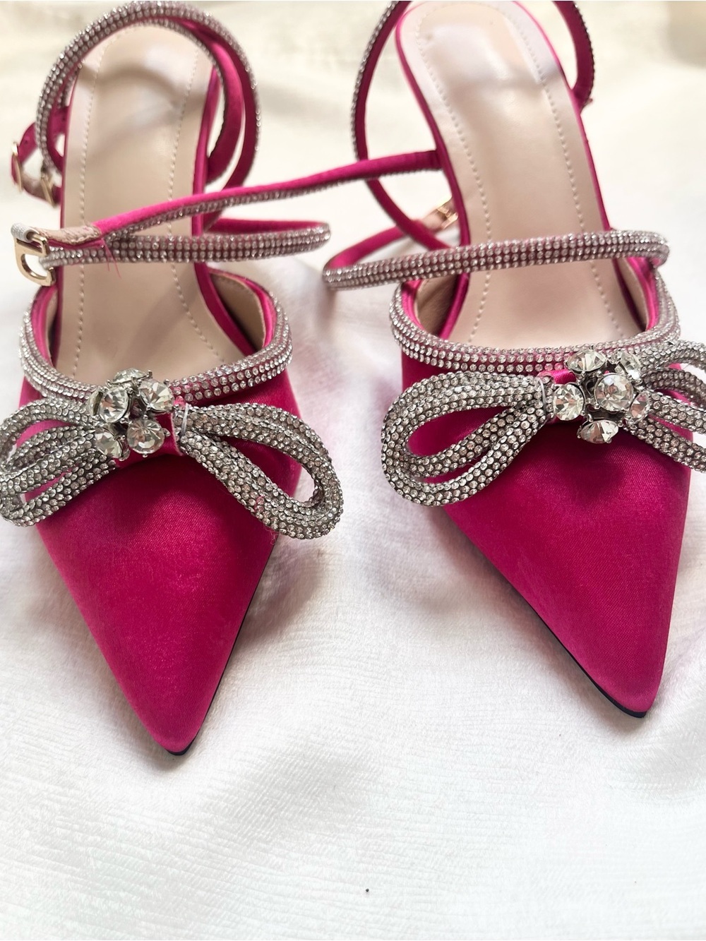 Fuchsia Crystal-Embellished Wrap around Pointed Toe Strappy kitten heels 7.5 - Picture 2 of 7